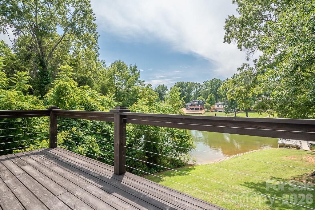 Idlewood Harbor - Residential