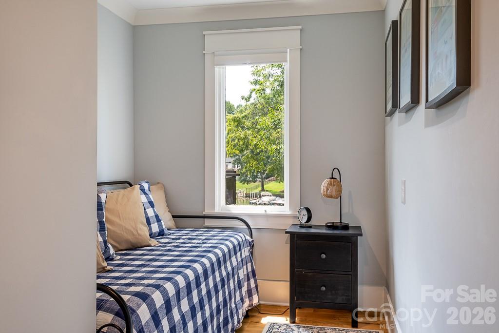 Idlewood Harbor - Residential