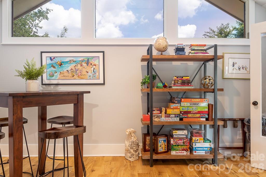 Idlewood Harbor - Residential