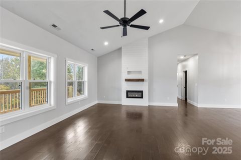 60 Gins Lane 9 & 10 Mars Hill NC 28754