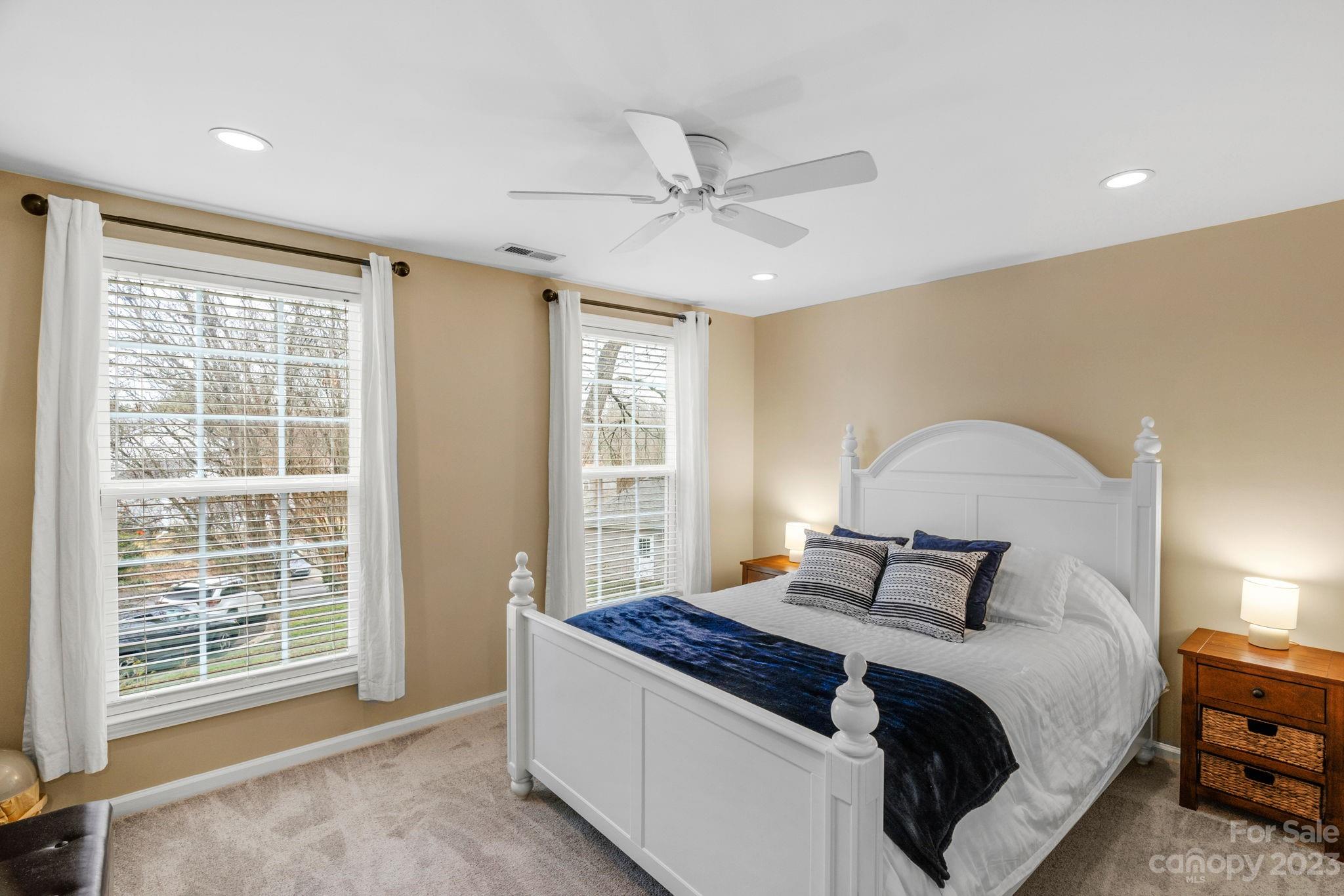 Woodside Falls - Residential