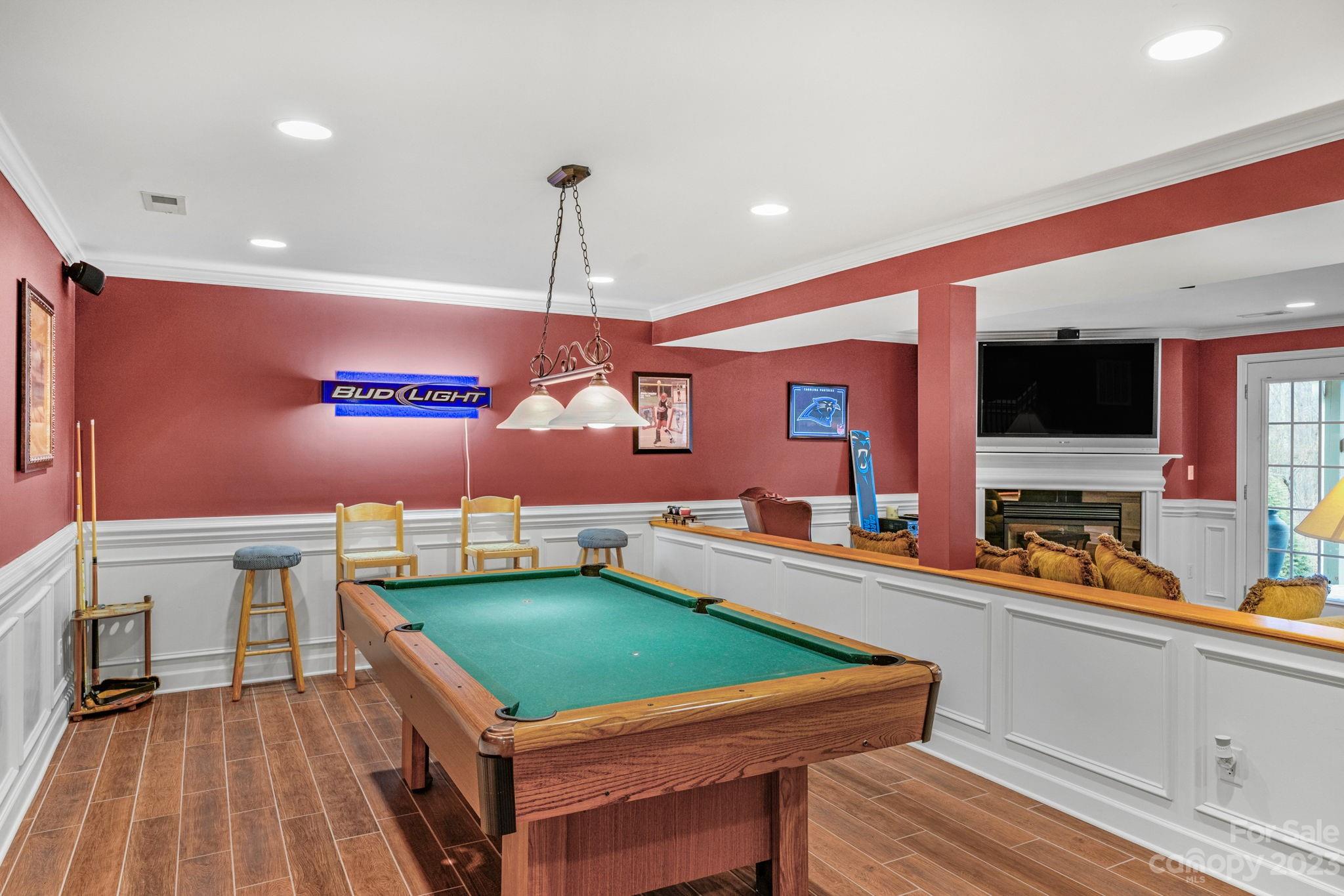 Woodside Falls - Residential