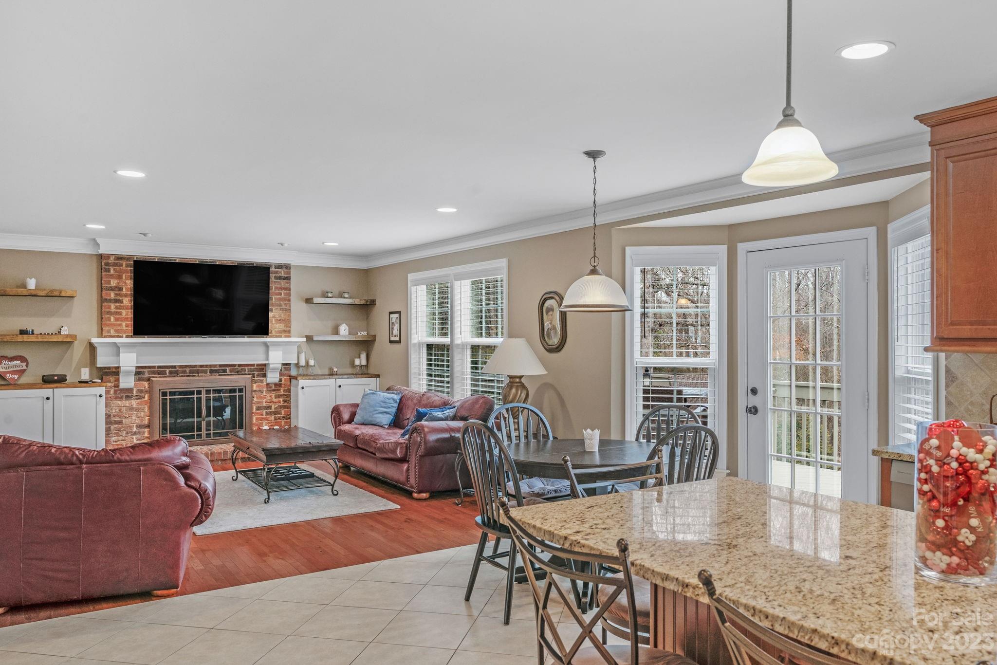 Woodside Falls - Residential