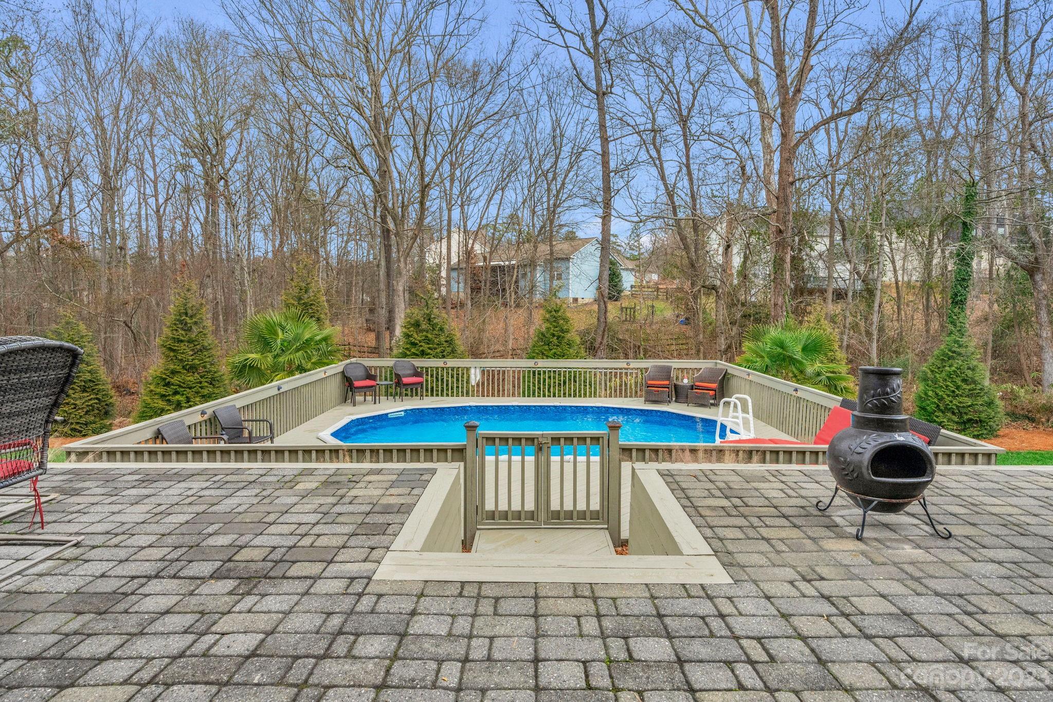 Woodside Falls - Residential