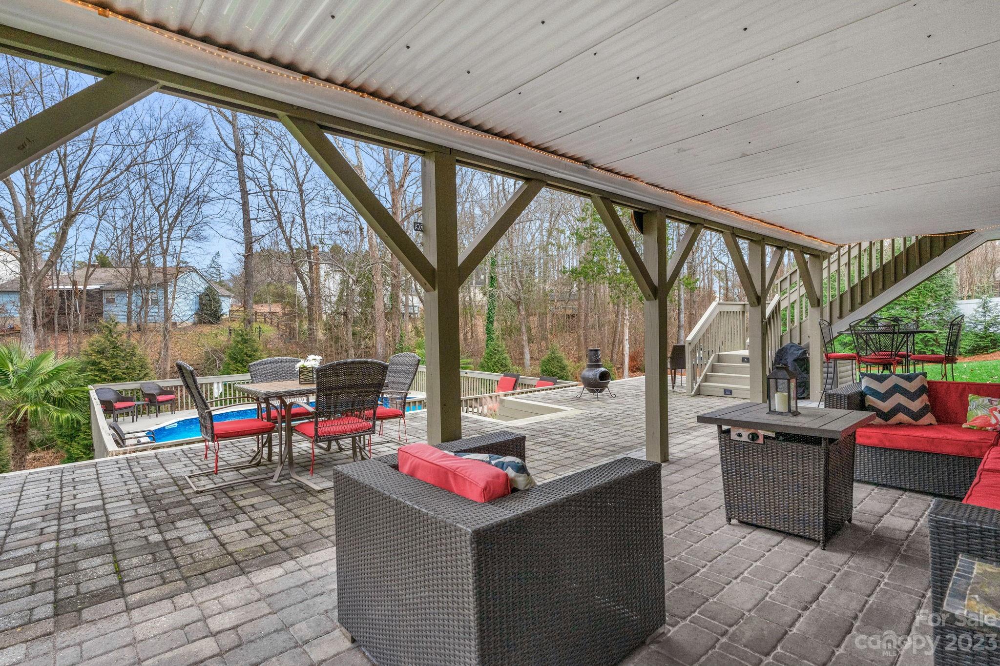 Woodside Falls - Residential