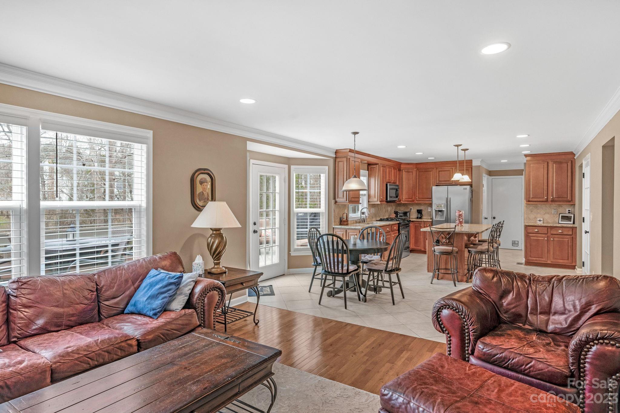 Woodside Falls - Residential