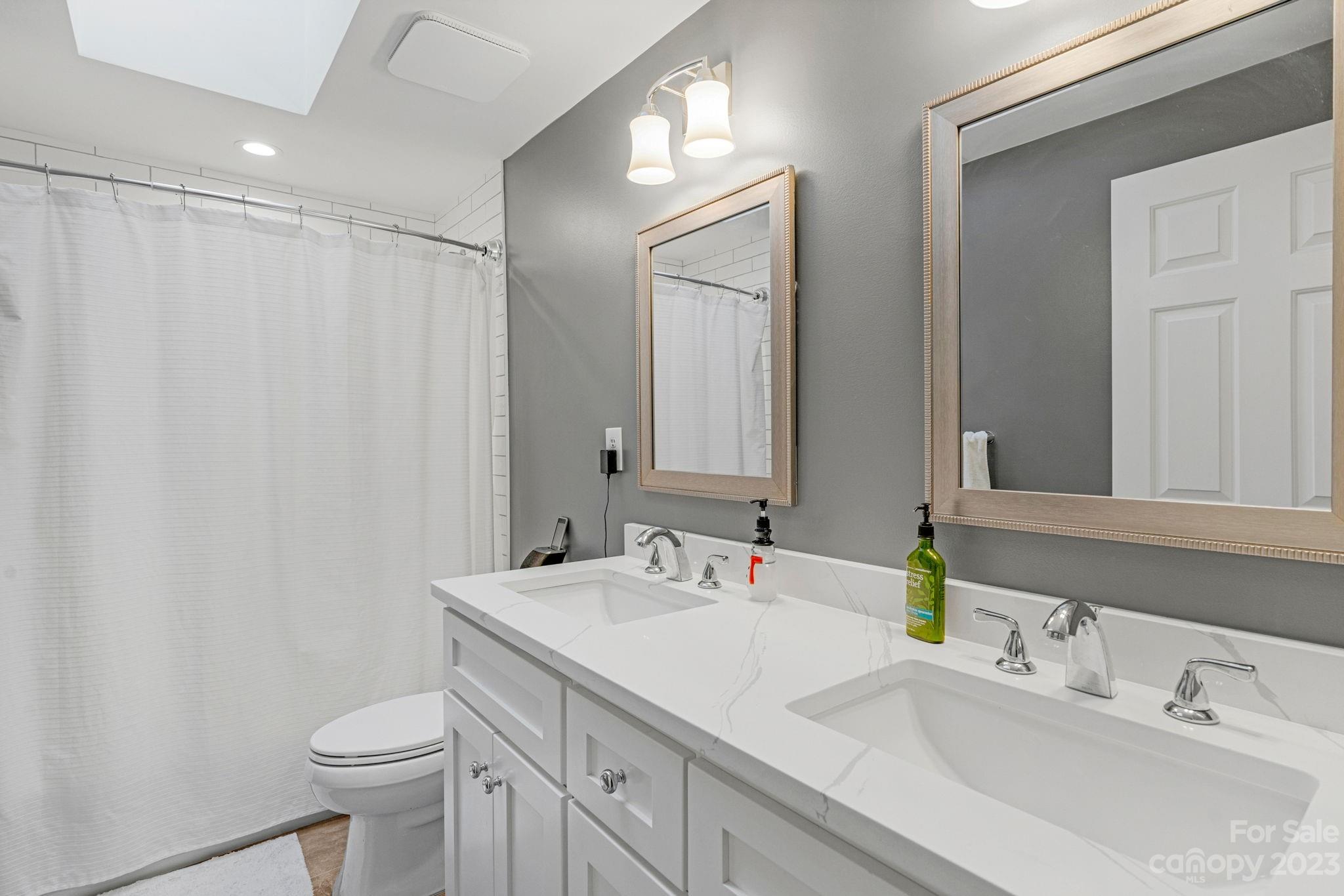 Woodside Falls - Residential