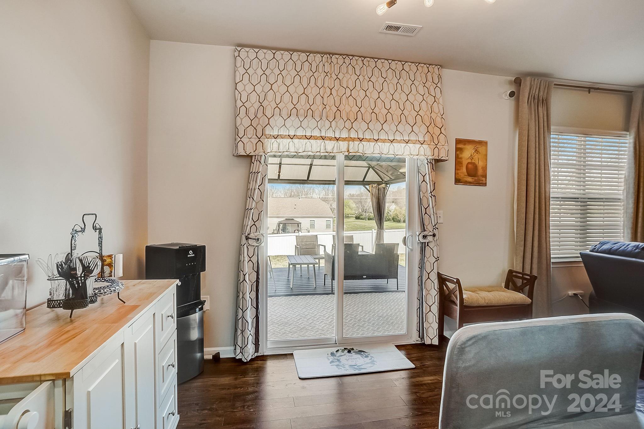 Roberta Ridge - Residential