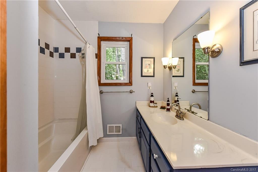 Tega Cay - Residential