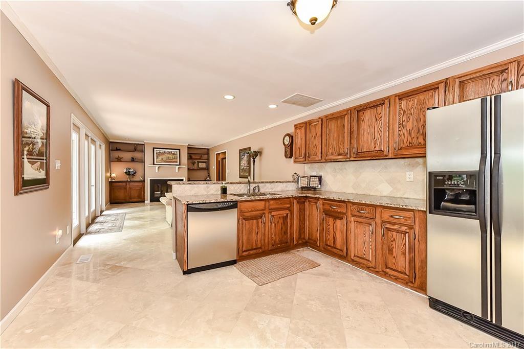 Tega Cay - Residential