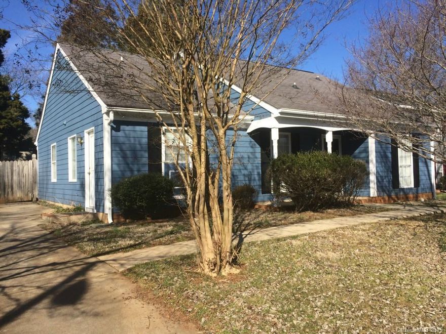 Fresh paint on this beautiful cul de sac home. Enjoy your patio in your private fenced yard.  This home is move in ready. Show today. You will not be disappointed.