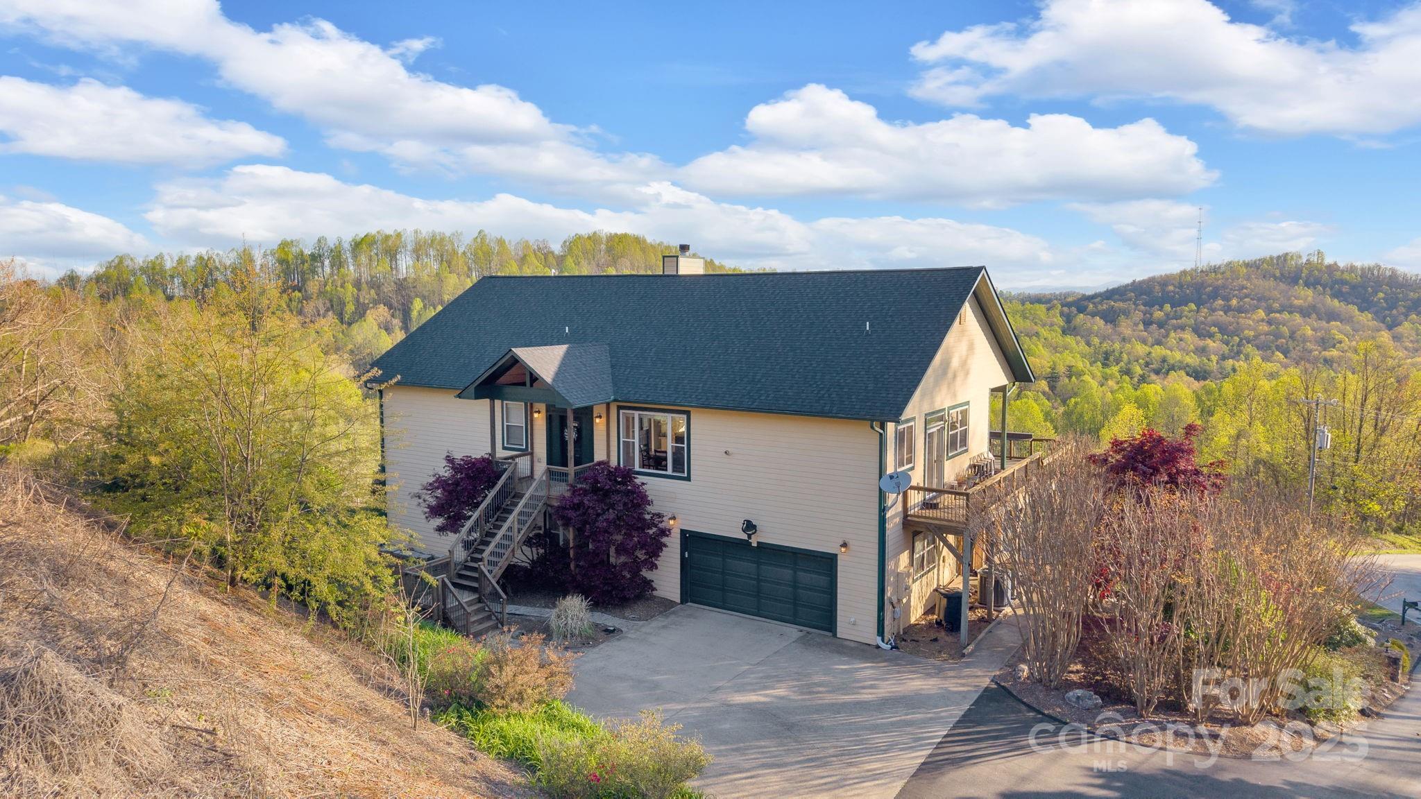 246 Pinnacle Mountain Road