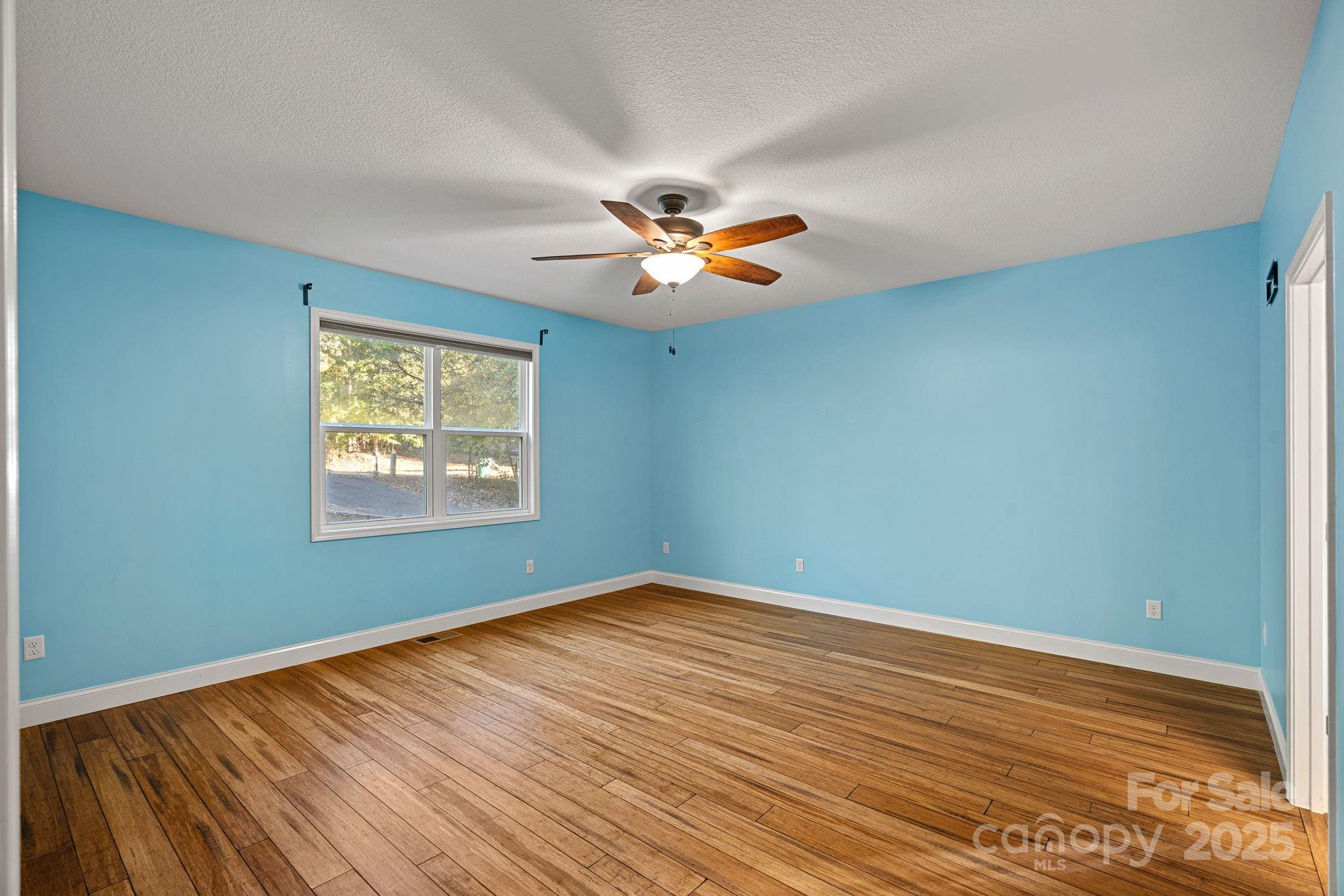 4822 Baywood Court