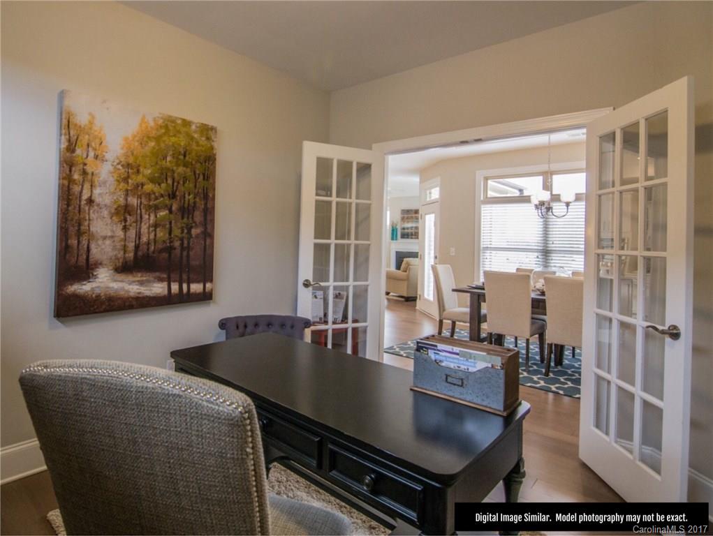 The Courtyards On Lake Norman - Residential