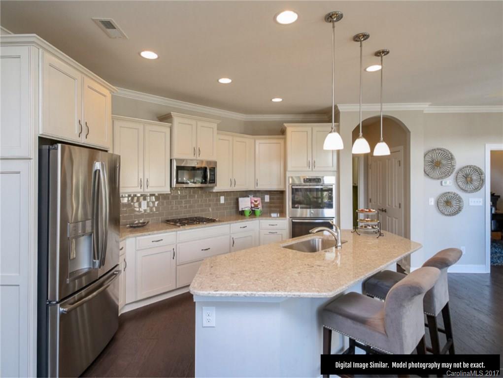 The Courtyards On Lake Norman - Residential