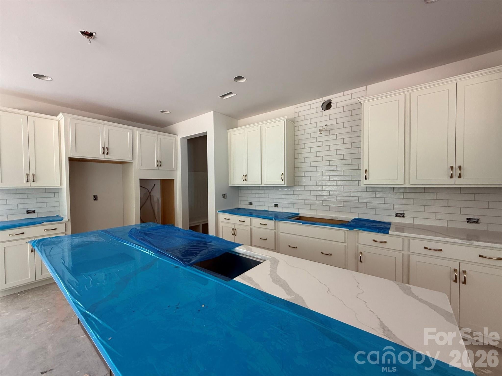 2022 Sabra Street CWO0002