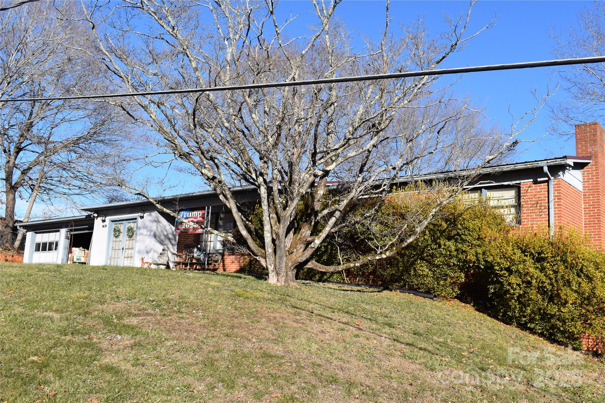 713 Arrowhead Trail