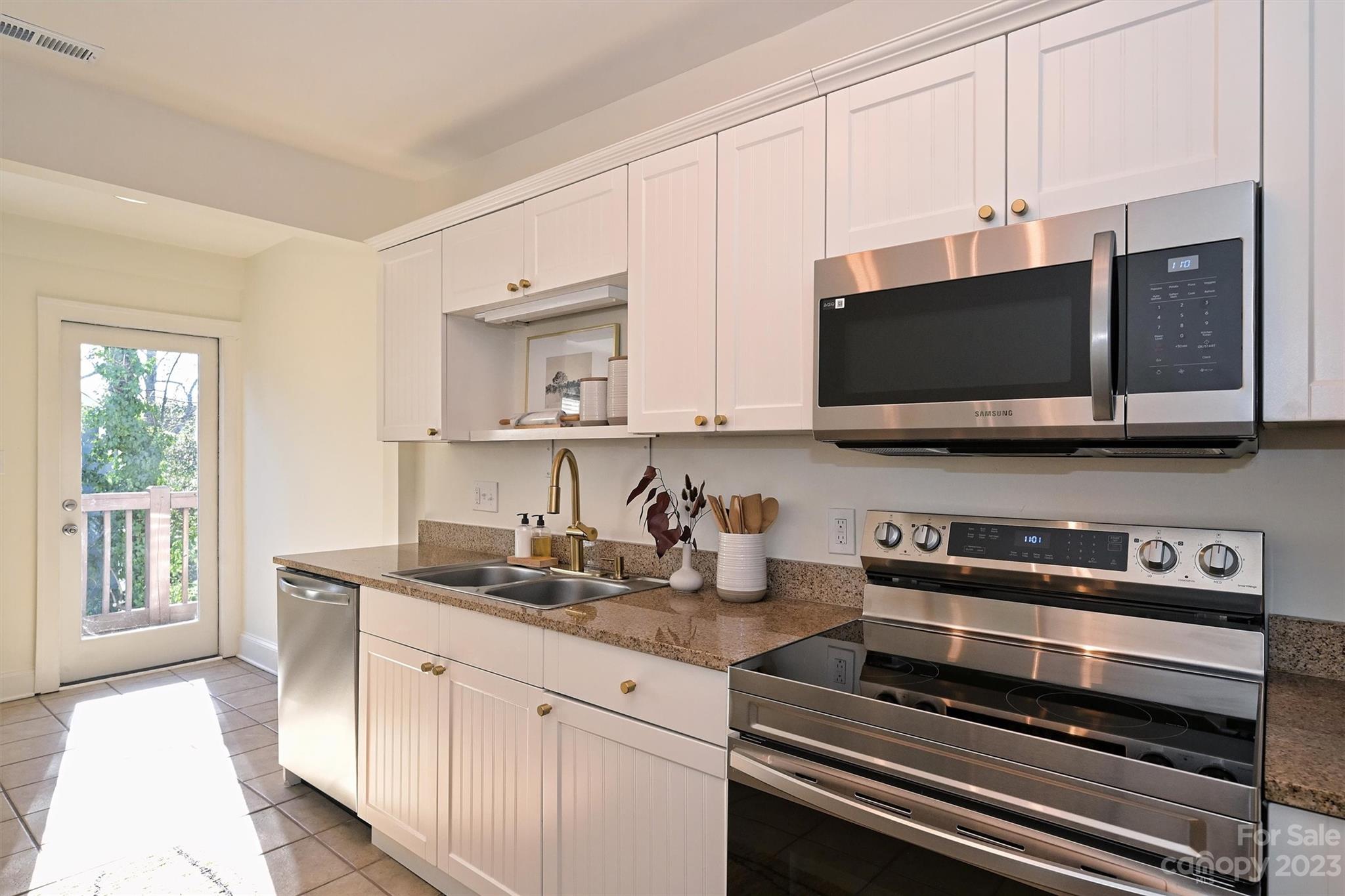 Elizabeth - Residential