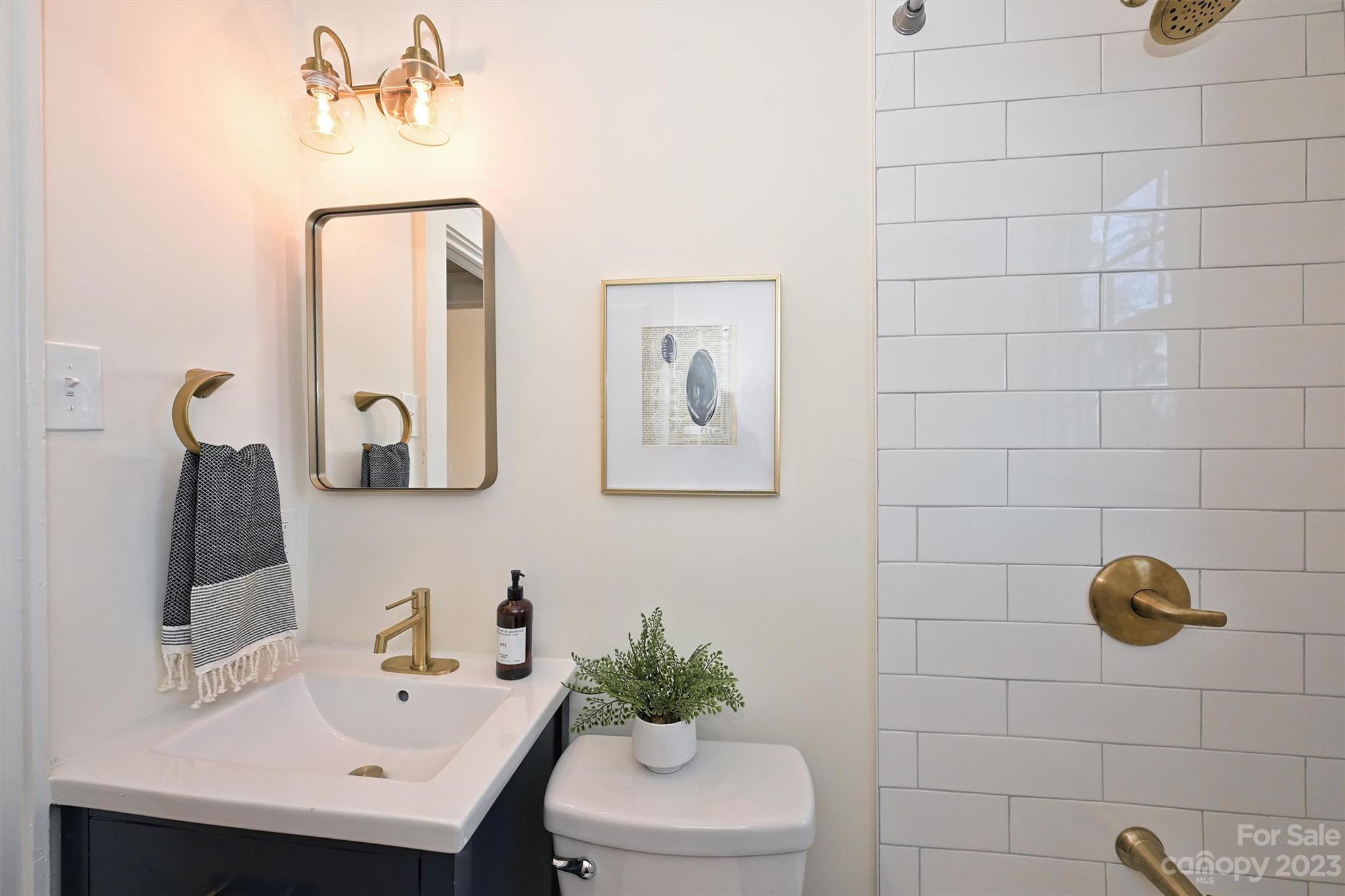 Elizabeth - Residential