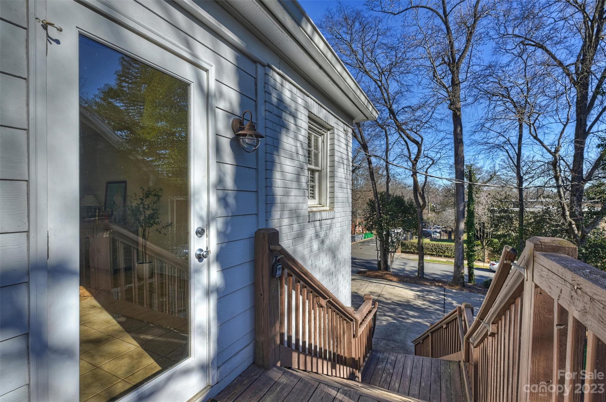 Elizabeth - Residential