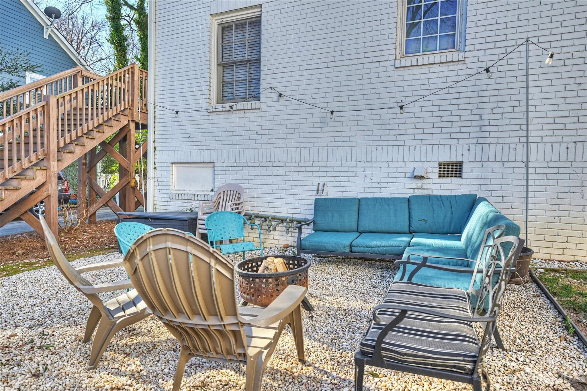 Elizabeth - Residential