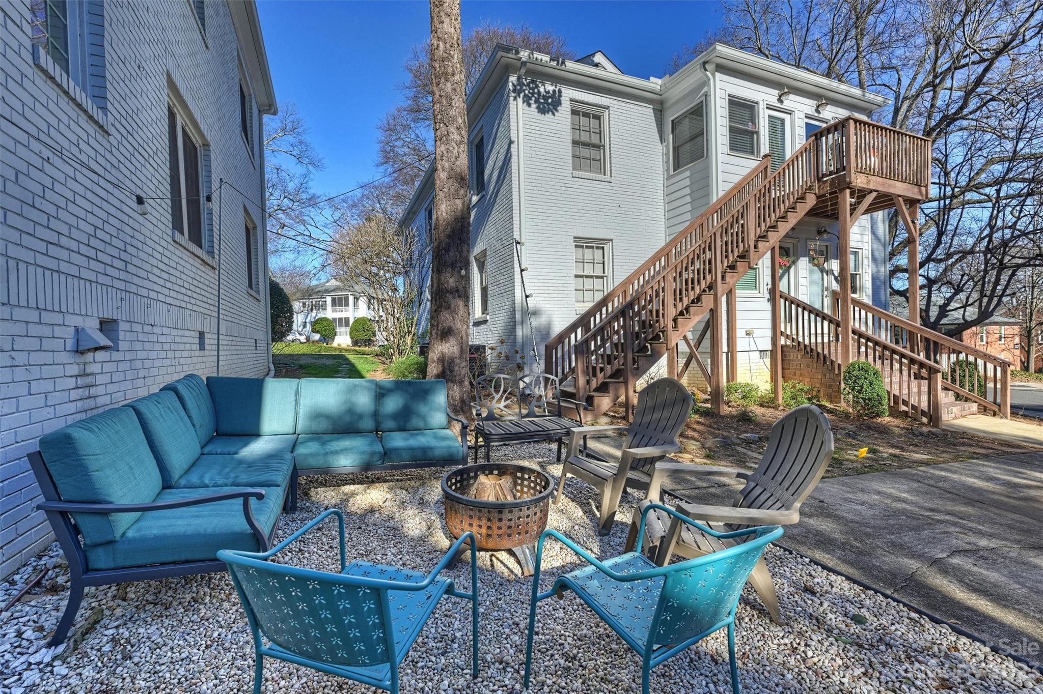 Elizabeth - Residential