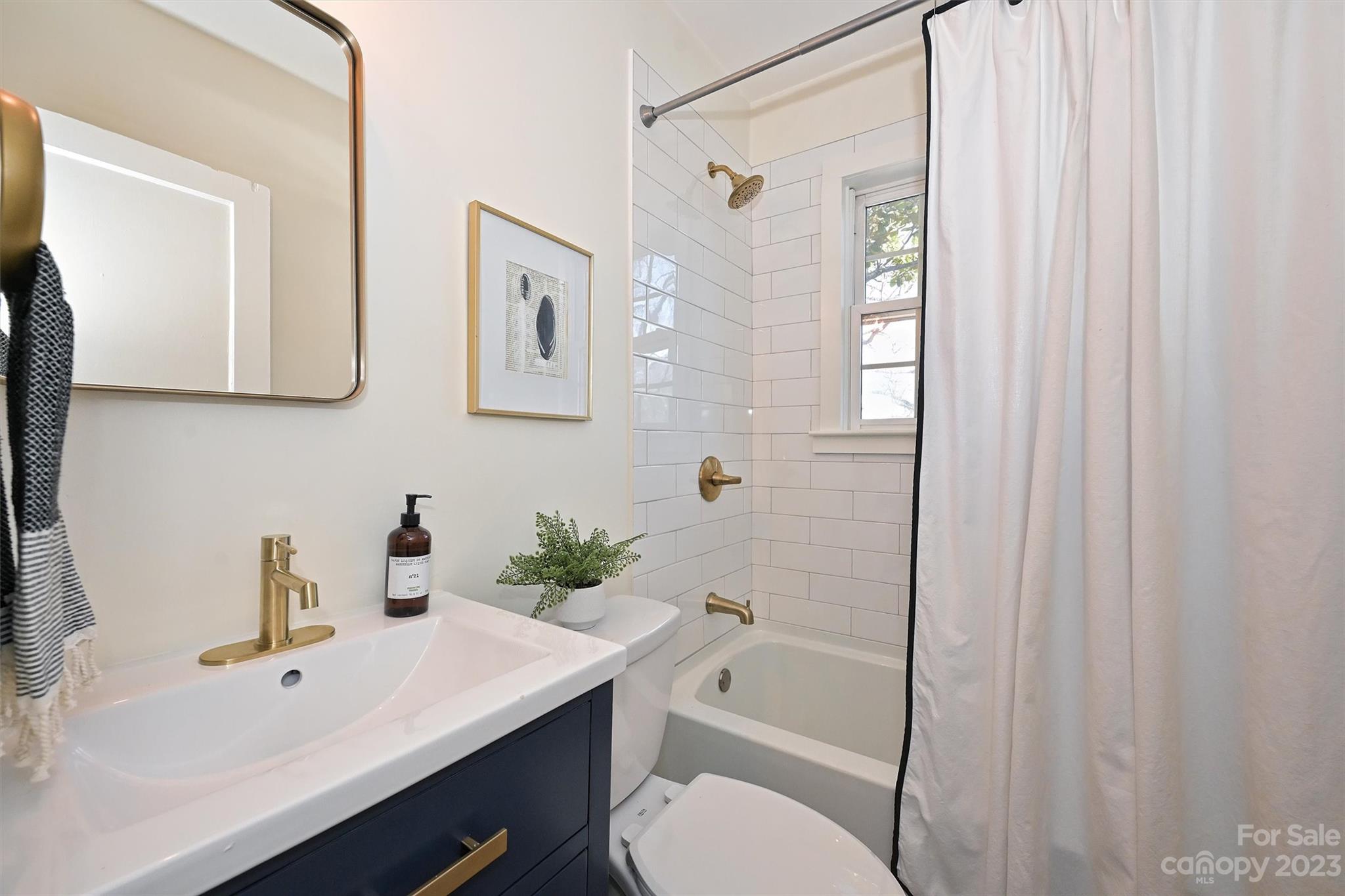 Elizabeth - Residential