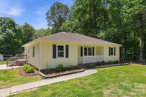 Photo of 2313 Raccoon Run, Monroe, NC 28110 (MLS # 4376893)