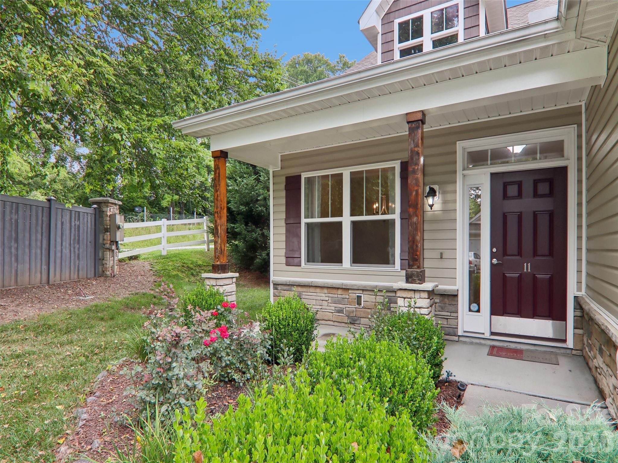 11 Eagle Pointe Way