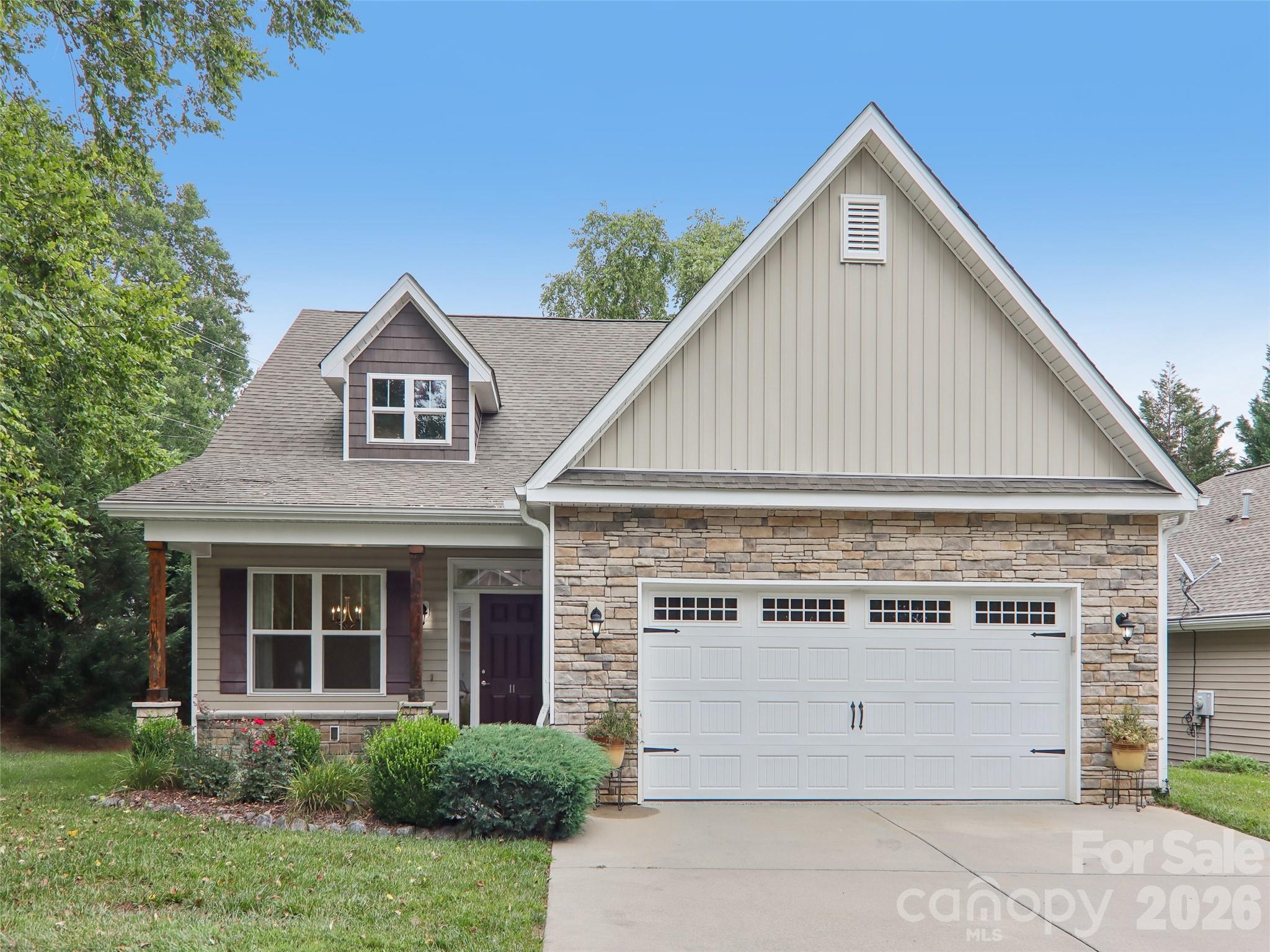11 Eagle Pointe Way