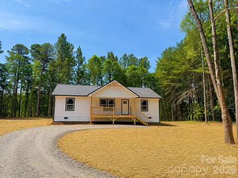 Photo of 2918 Ivory Place, Granite Falls, NC 28630 (MLS # 4379382)
