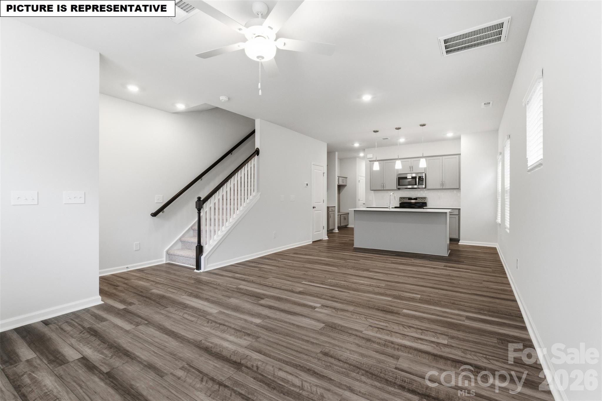 4618 Lakeview Road 3