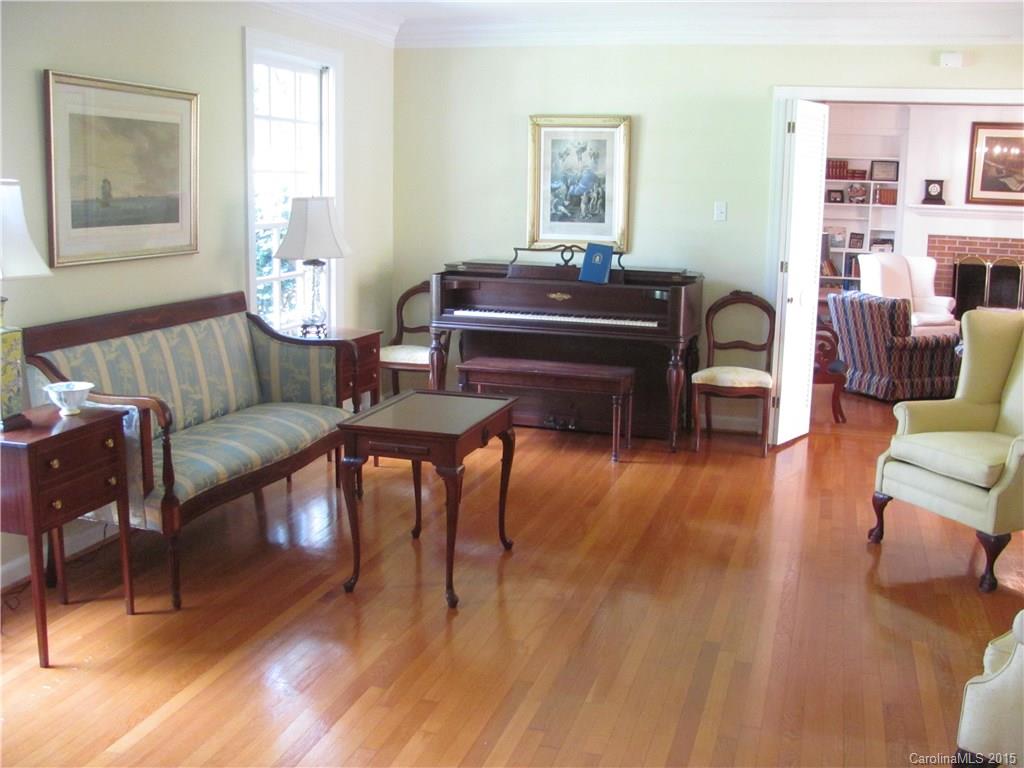 Forest Hills - Residential