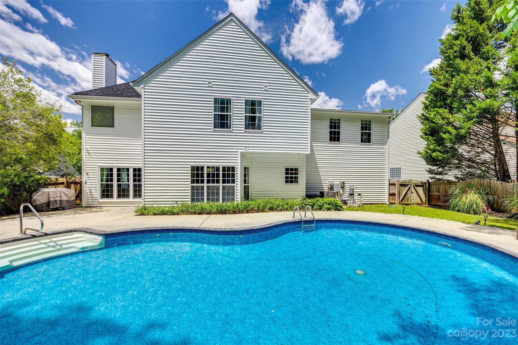 Thornblade Hills - Residential