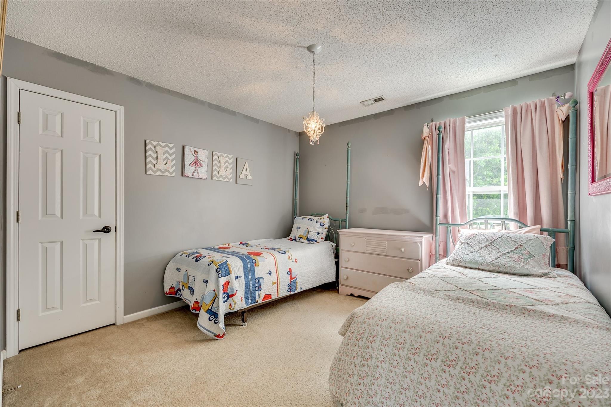 Thornblade Hills - Residential