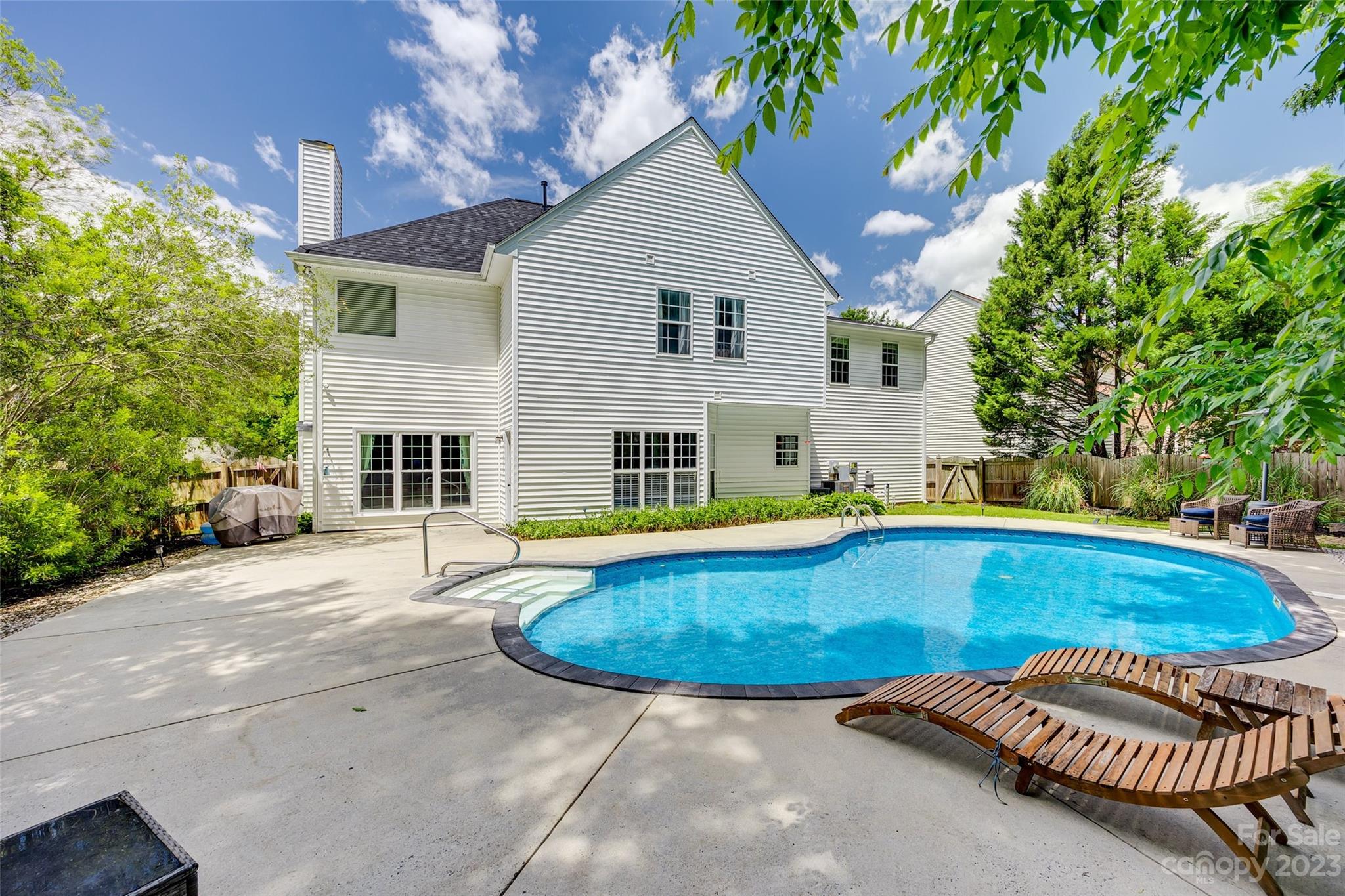 Thornblade Hills - Residential