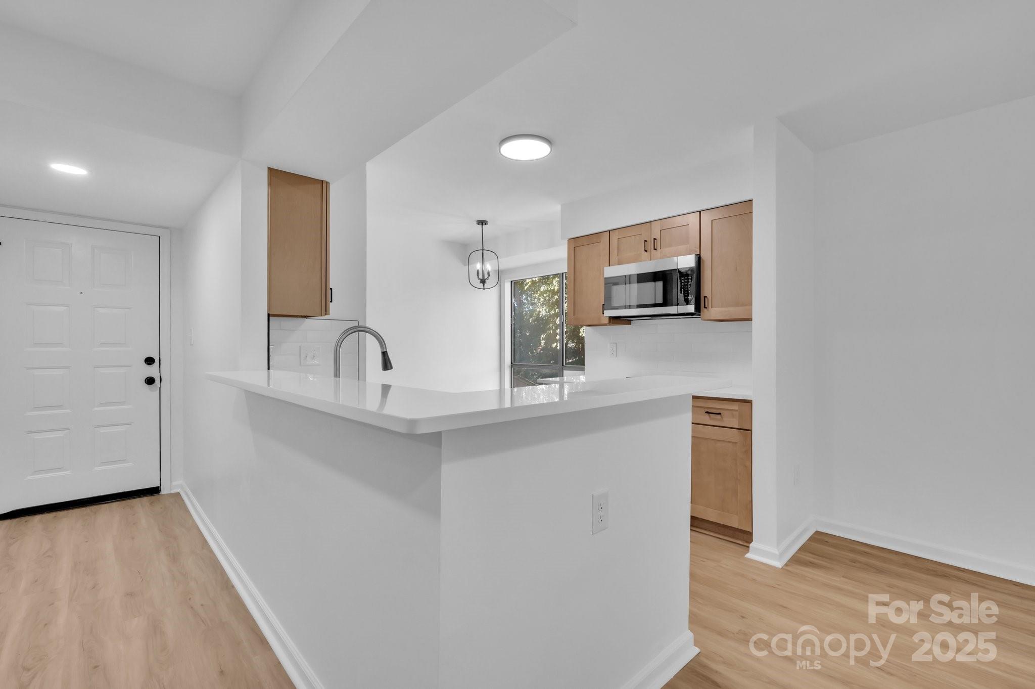 5727 Dockside Drive