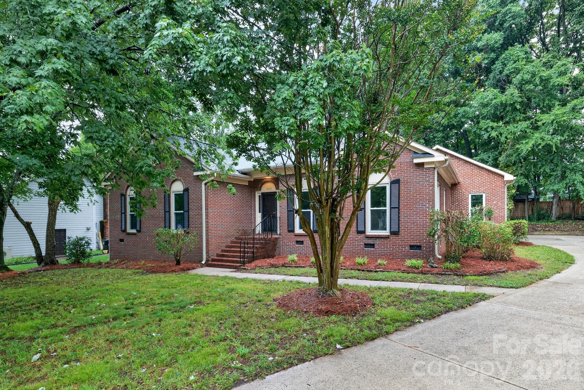 1029 Fairway Ridge Road NW