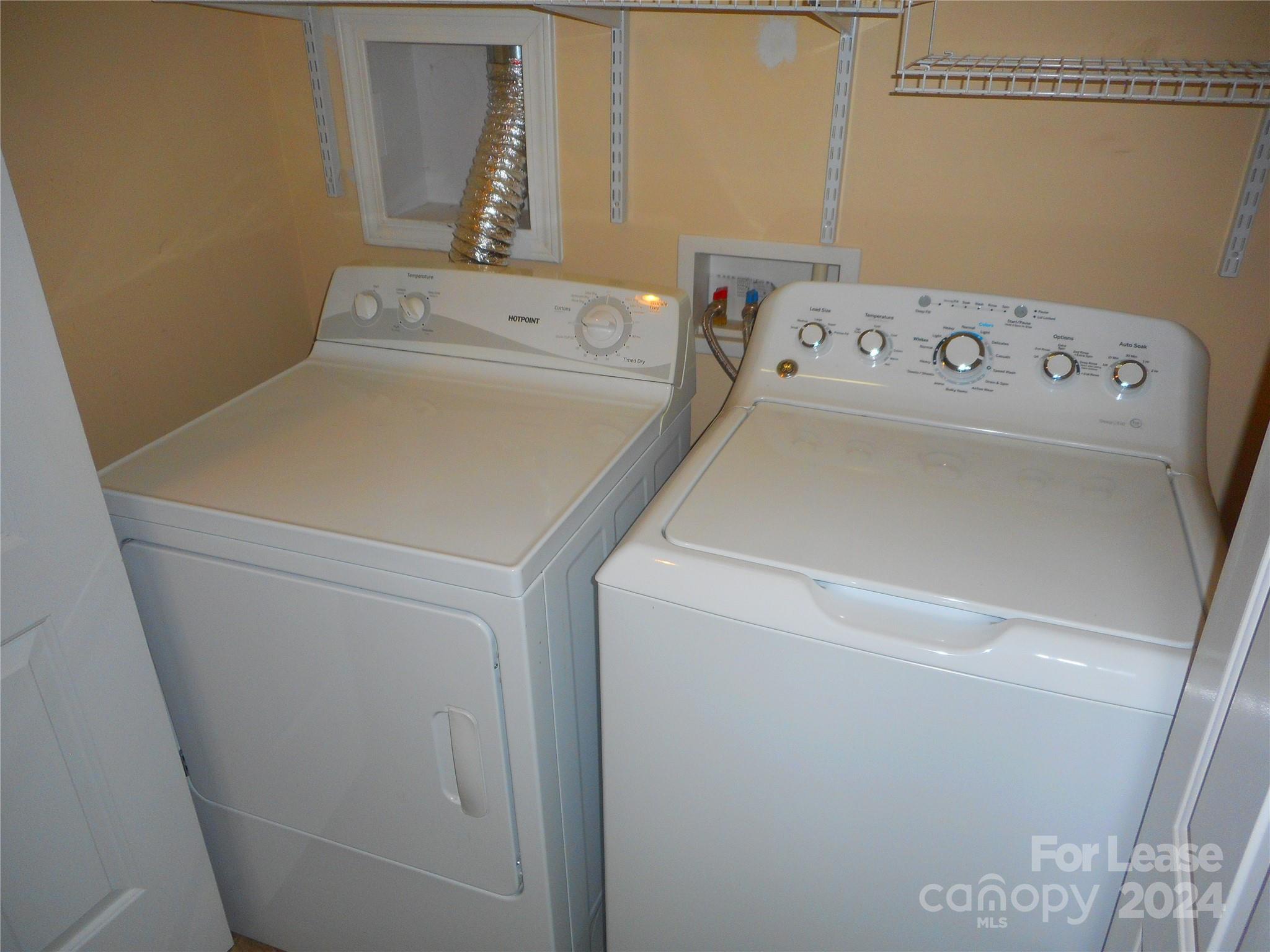 Cedar Walk - Residential Lease