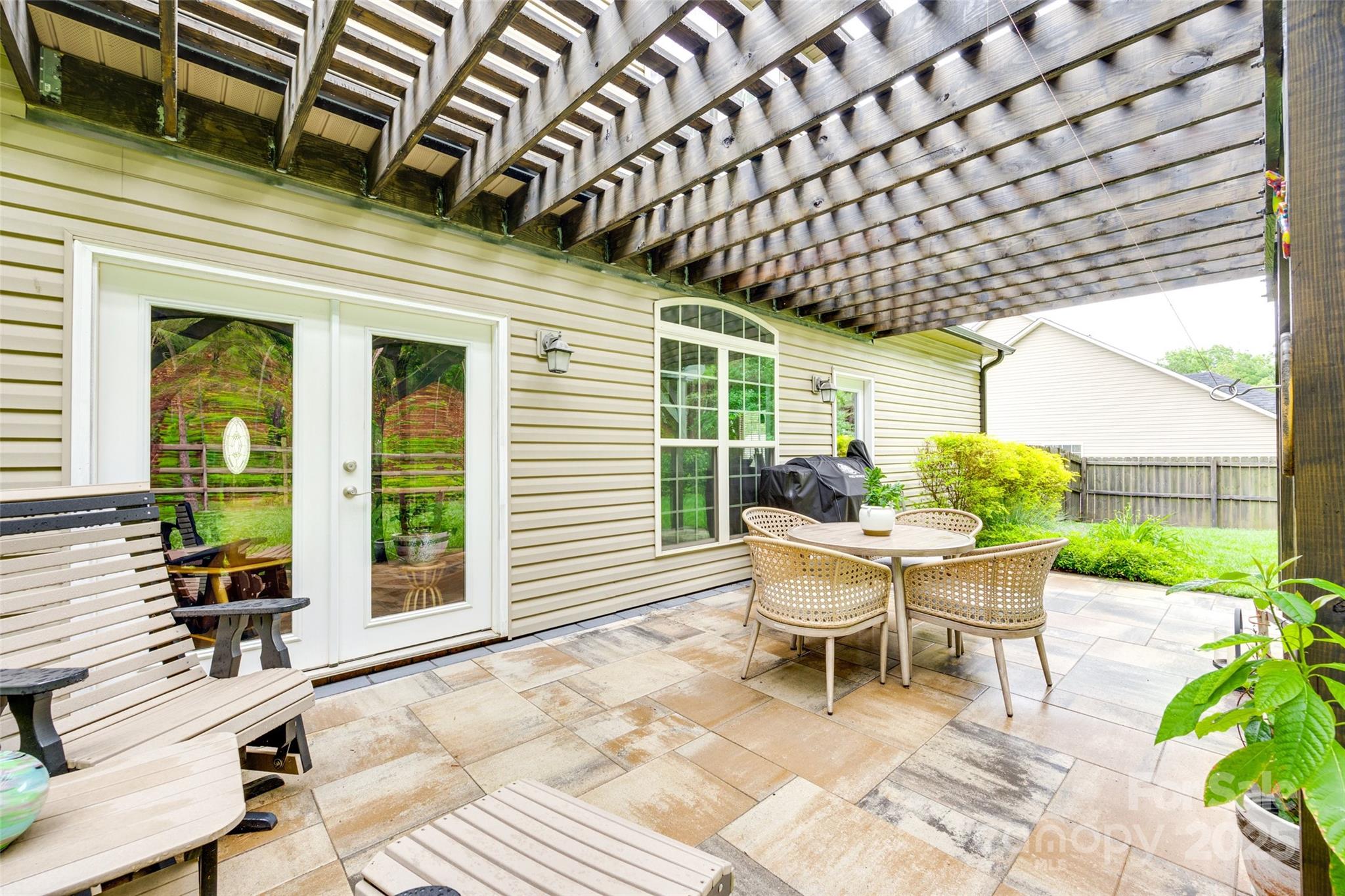 Stoneridge Lakes - Residential