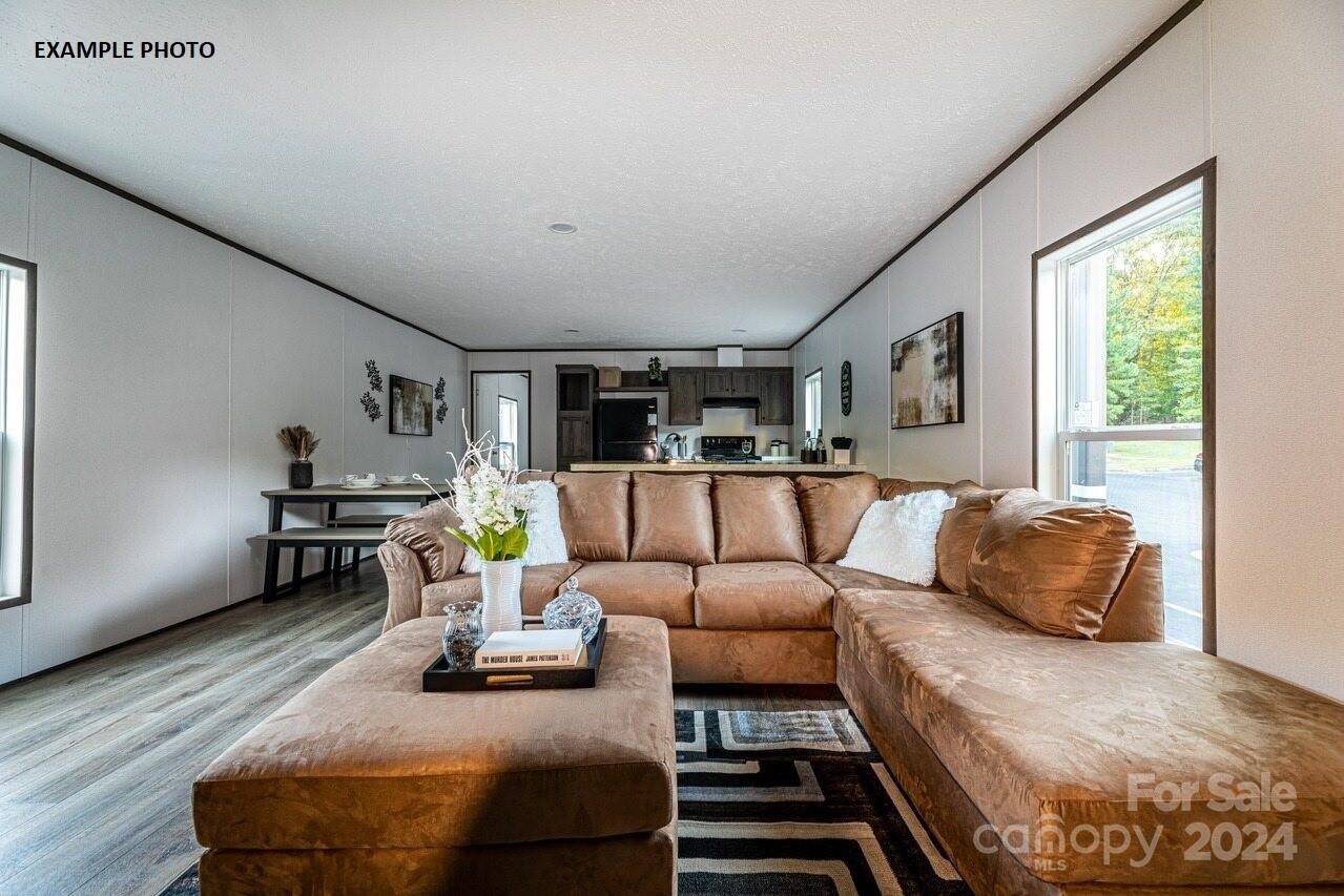1660 Walker Road 6