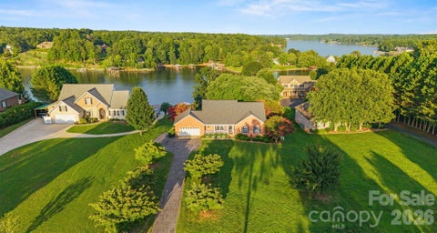 Photo of 50 Sand Bar Drive, Taylorsville, NC 28681 (MLS # 4405717)