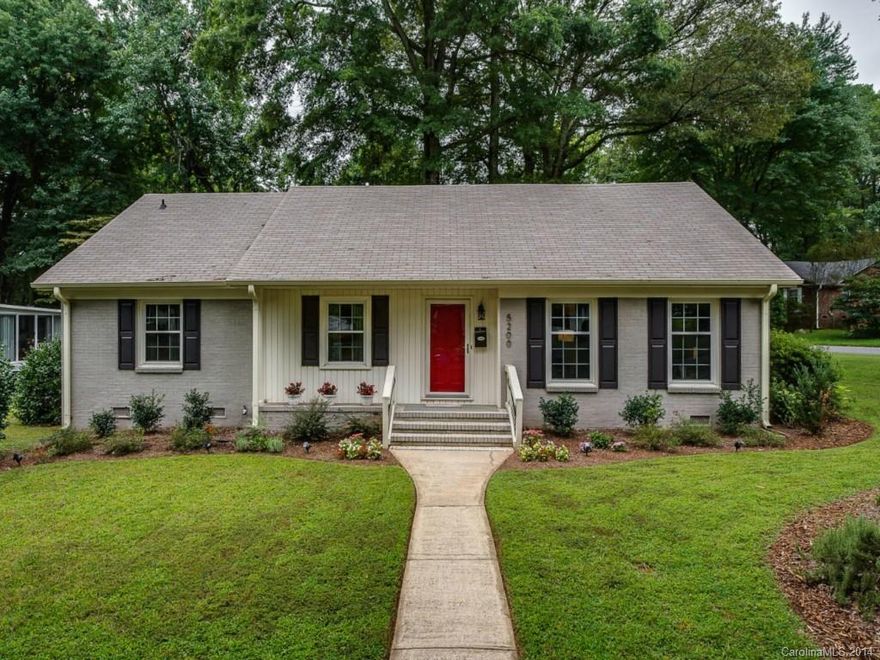 Only one traffic light from Uptown! Completely renovated all brick home with an open floor plan, fenced yard, granite countertops, hardwood flooring, beautiful landscaping, classy finishes, tile backsplash in kitchen, tile inlays in showers, stainless appliances, new windows, newer roof & HVAC, plus much more! Refrigerator, washer, dryer and bathroom mirrors all stay!