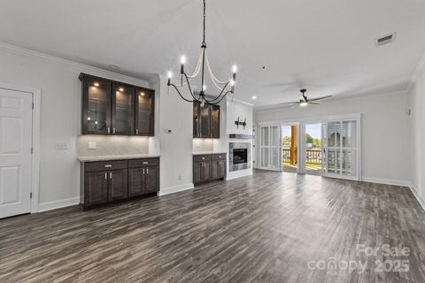 18700 Nautical Drive 203 Cornelius NC 28031