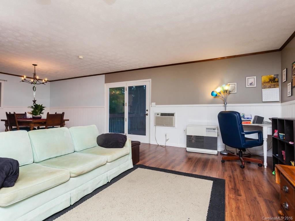 Buck Springs Acres - Residential