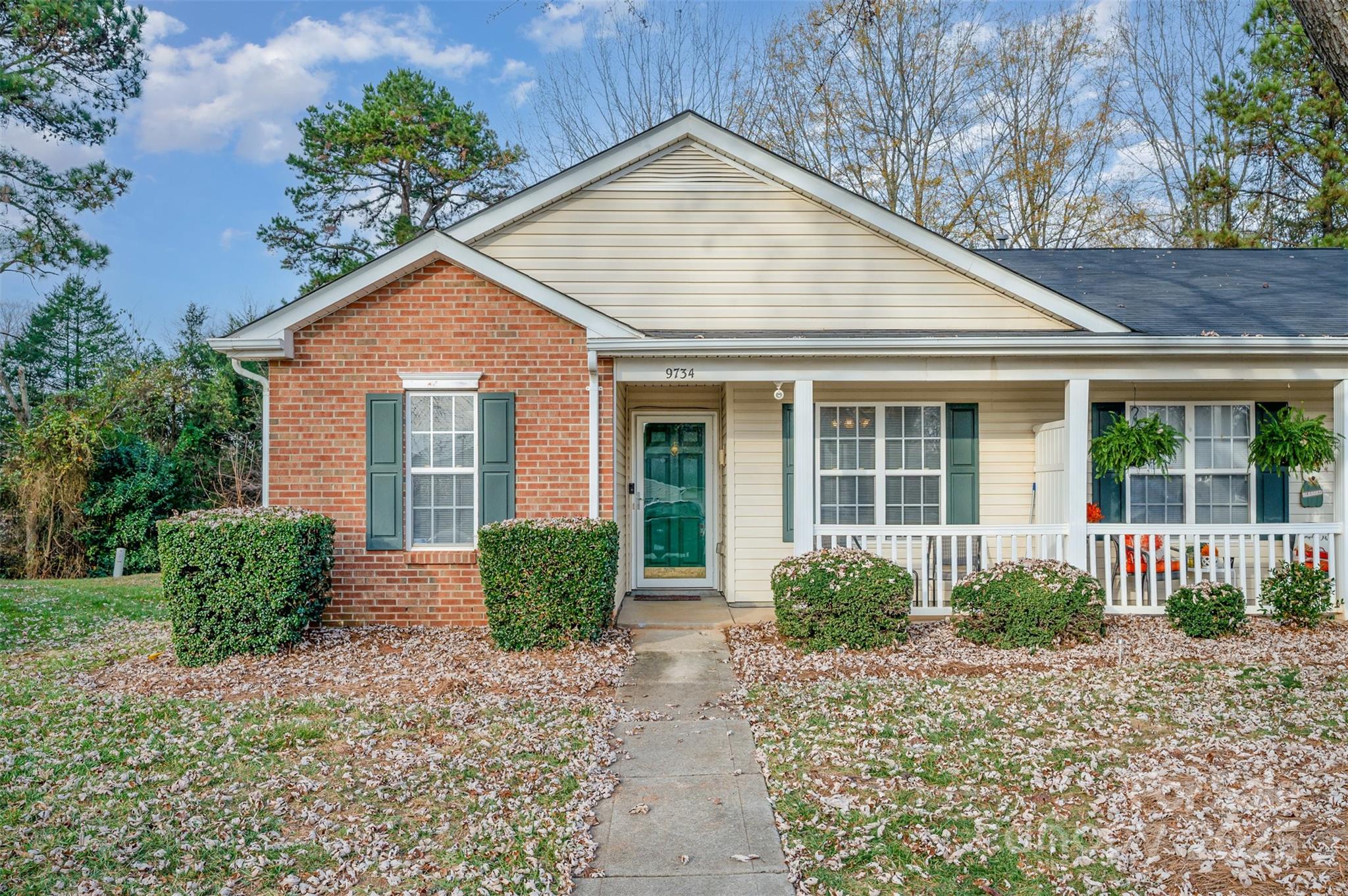 9734 Kennerly Cove Court