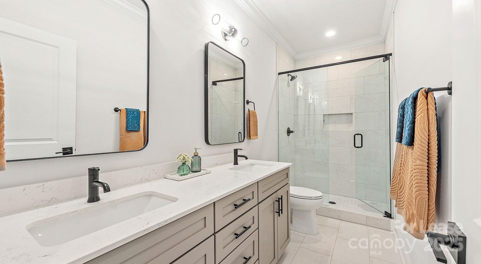 Charlotte, North Carolina 28210, United States, 4 Bedrooms Bedrooms, ,4 BathroomsBathrooms,Residential,Active,106723