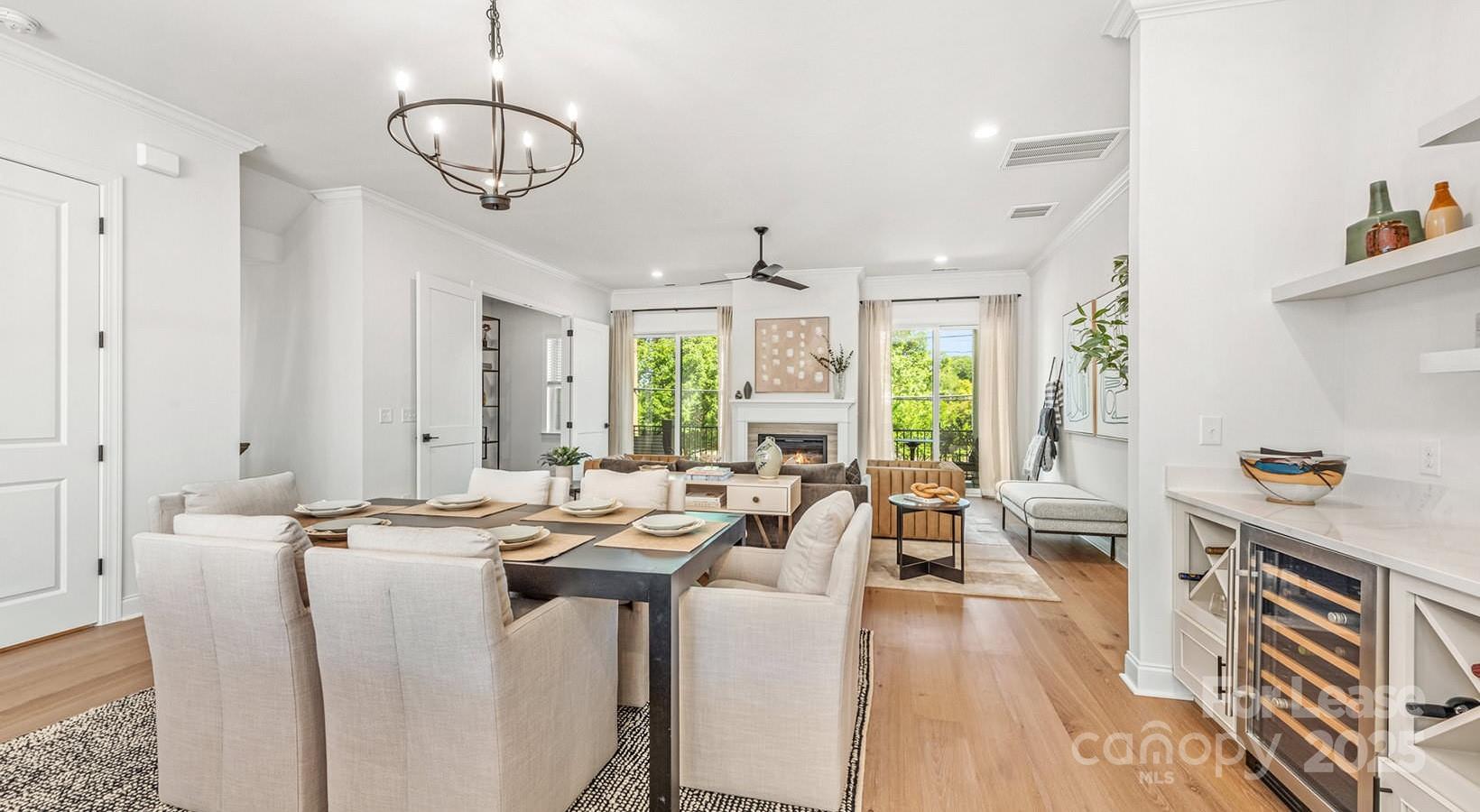 Charlotte, North Carolina 28210, United States, 4 Bedrooms Bedrooms, ,4 BathroomsBathrooms,Residential,Active,106723