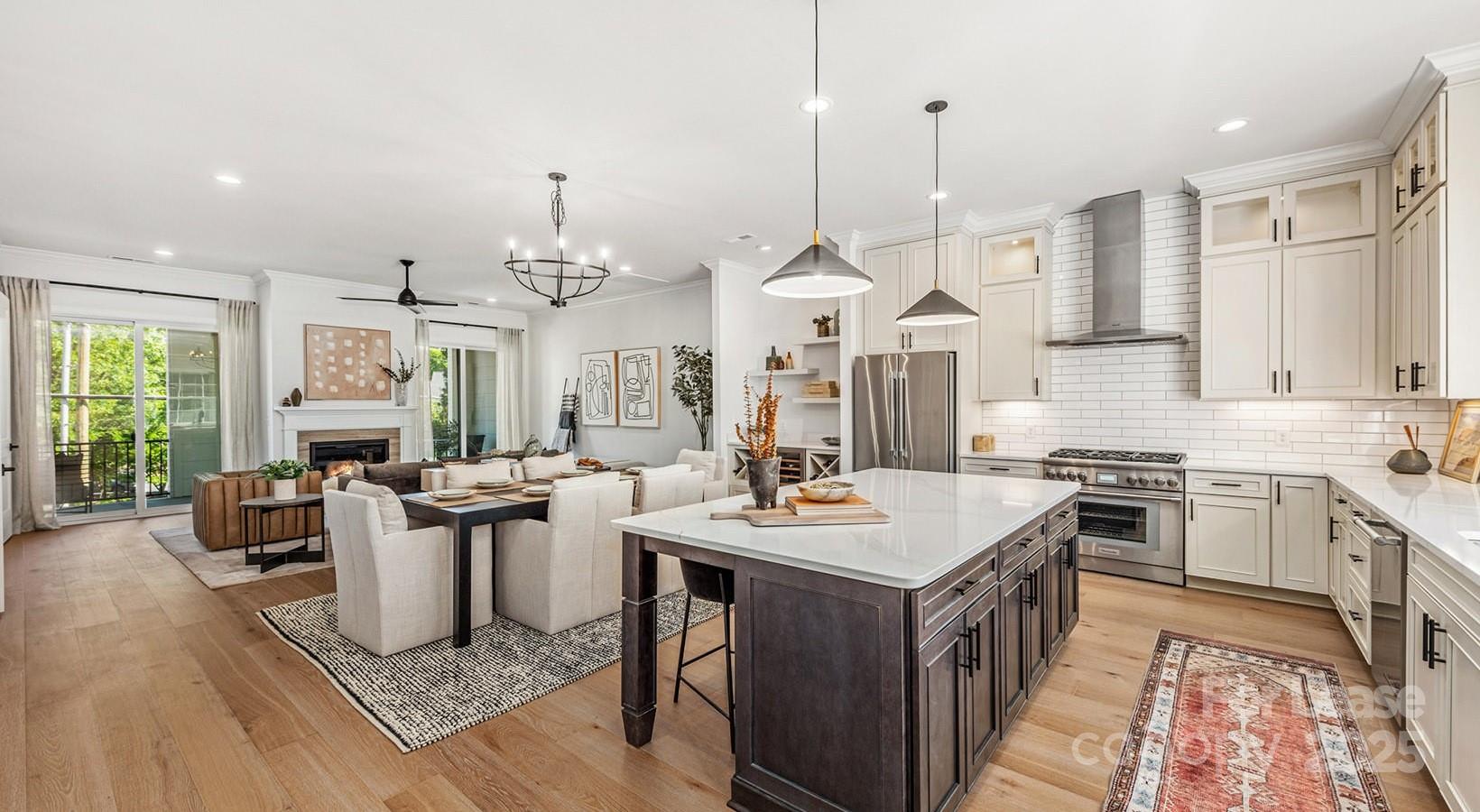 Charlotte, North Carolina 28210, United States, 4 Bedrooms Bedrooms, ,4 BathroomsBathrooms,Residential,Active,106723