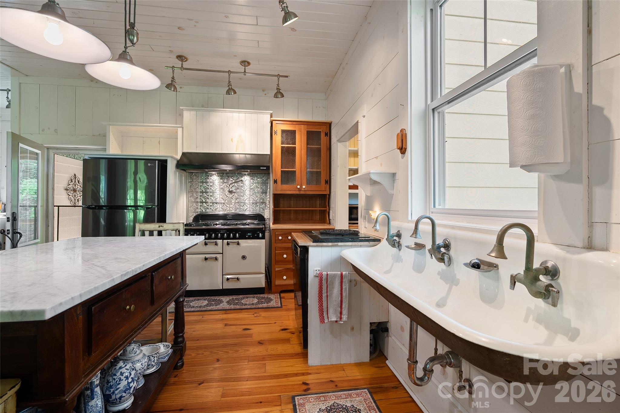 Split Pine Estates - Residential